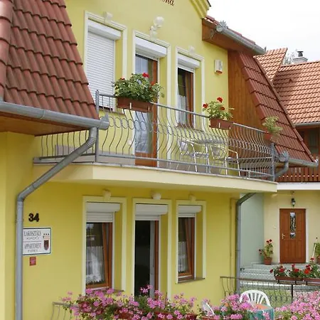 Magdalena Apartmanhaz Lägenhet *